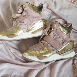 Beau and Ashe Pink and Gold Wedge  High Tops 7.5